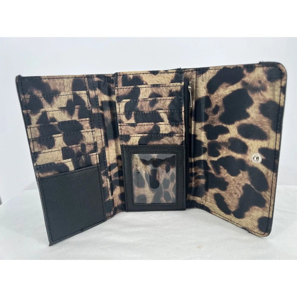 Jessica Simpson Black Pleated Trifold Wallet Leopard Print Interior Silver‎ Logo